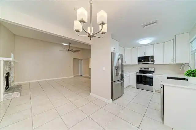 Listing Photo 14