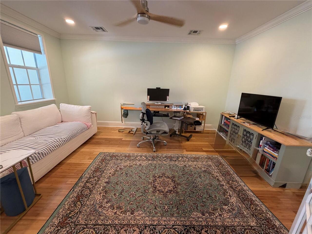 Listing Photo 6
