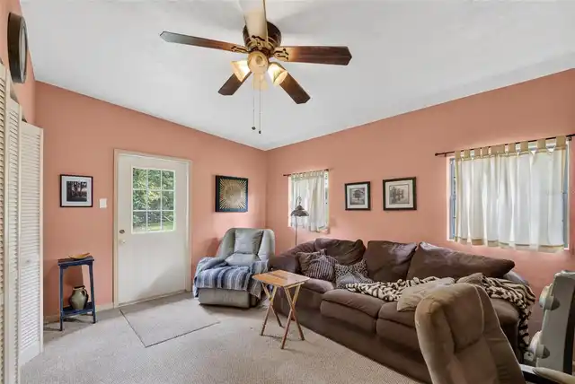 Listing Photo 19