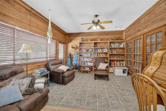Listing Photo 32
