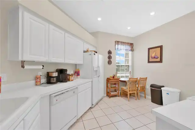 Listing Photo 11