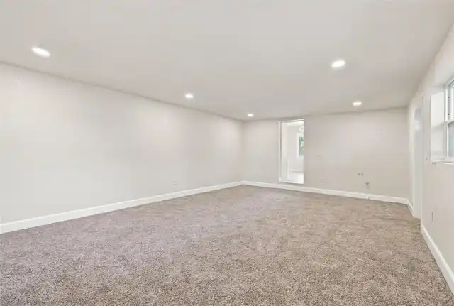 Listing Photo 29