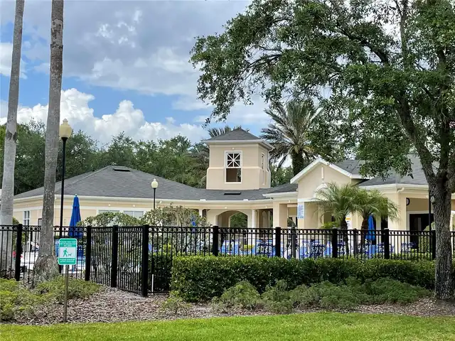 Listing Photo 17