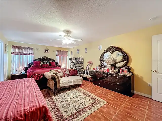 Listing Photo 24