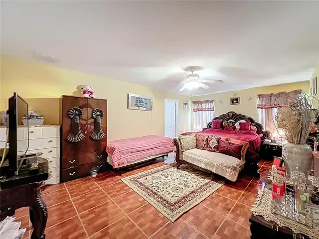 Listing Photo 25