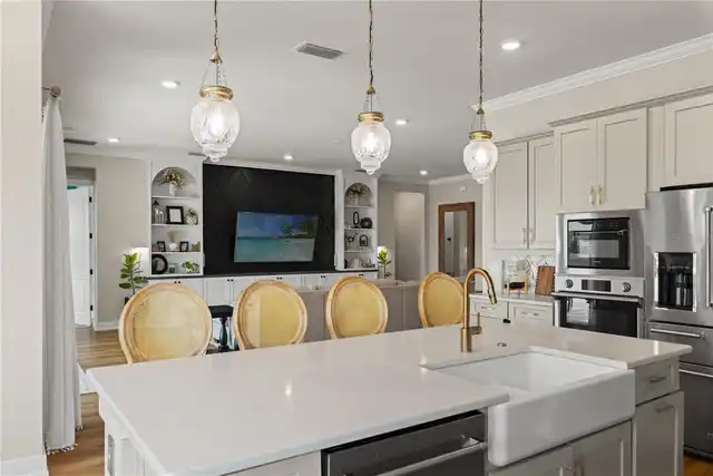 Listing Photo 15
