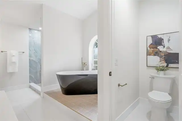 Listing Photo 32