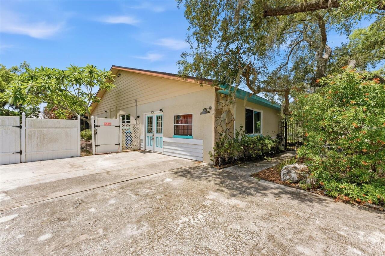 Listing Photo 8