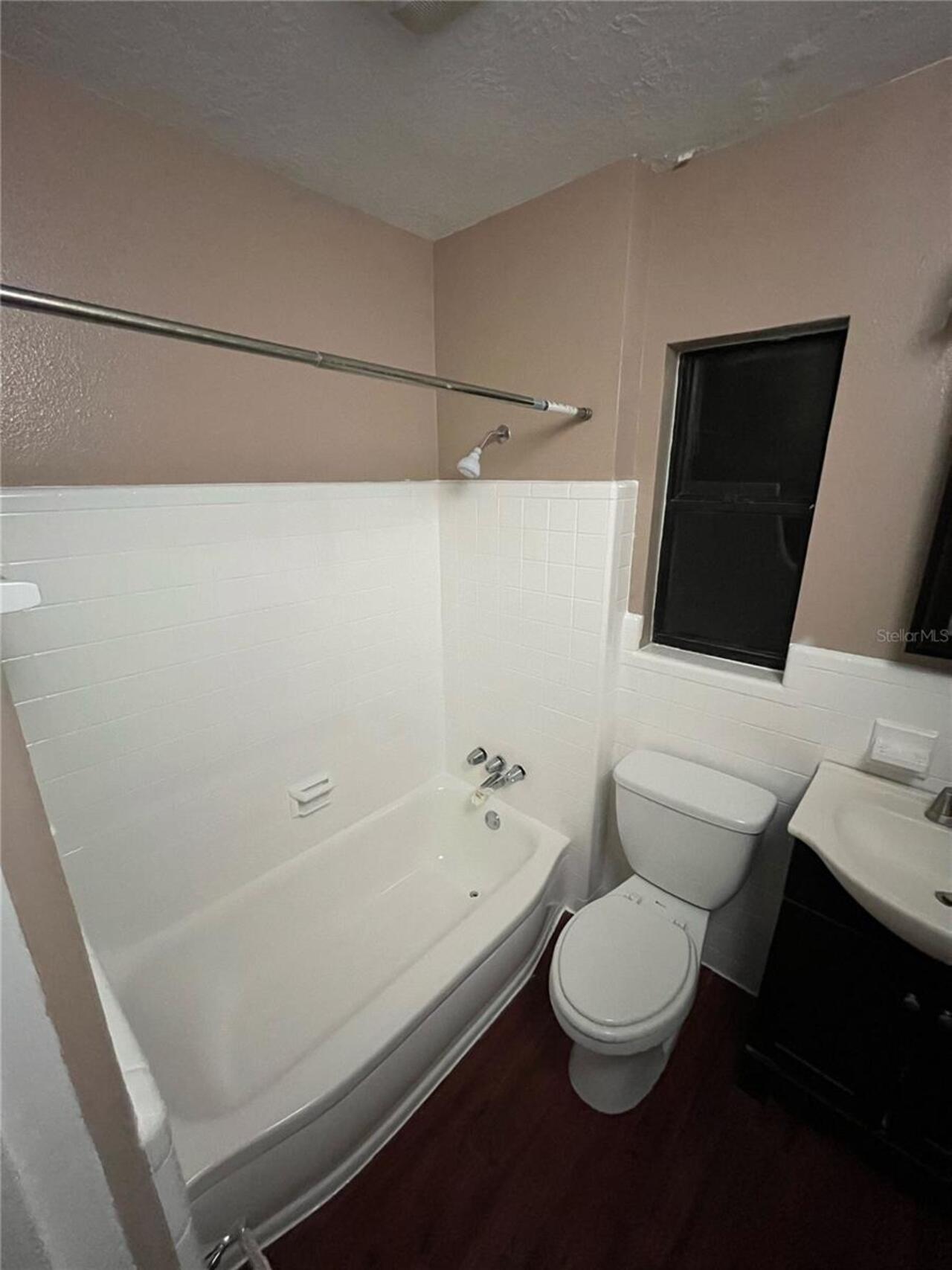 Listing Photo 7