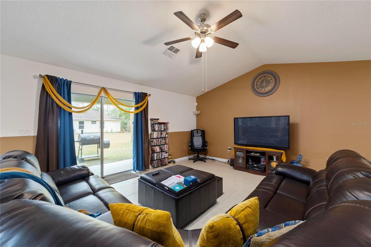 Listing Photo 15