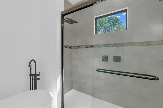 Listing Photo 43