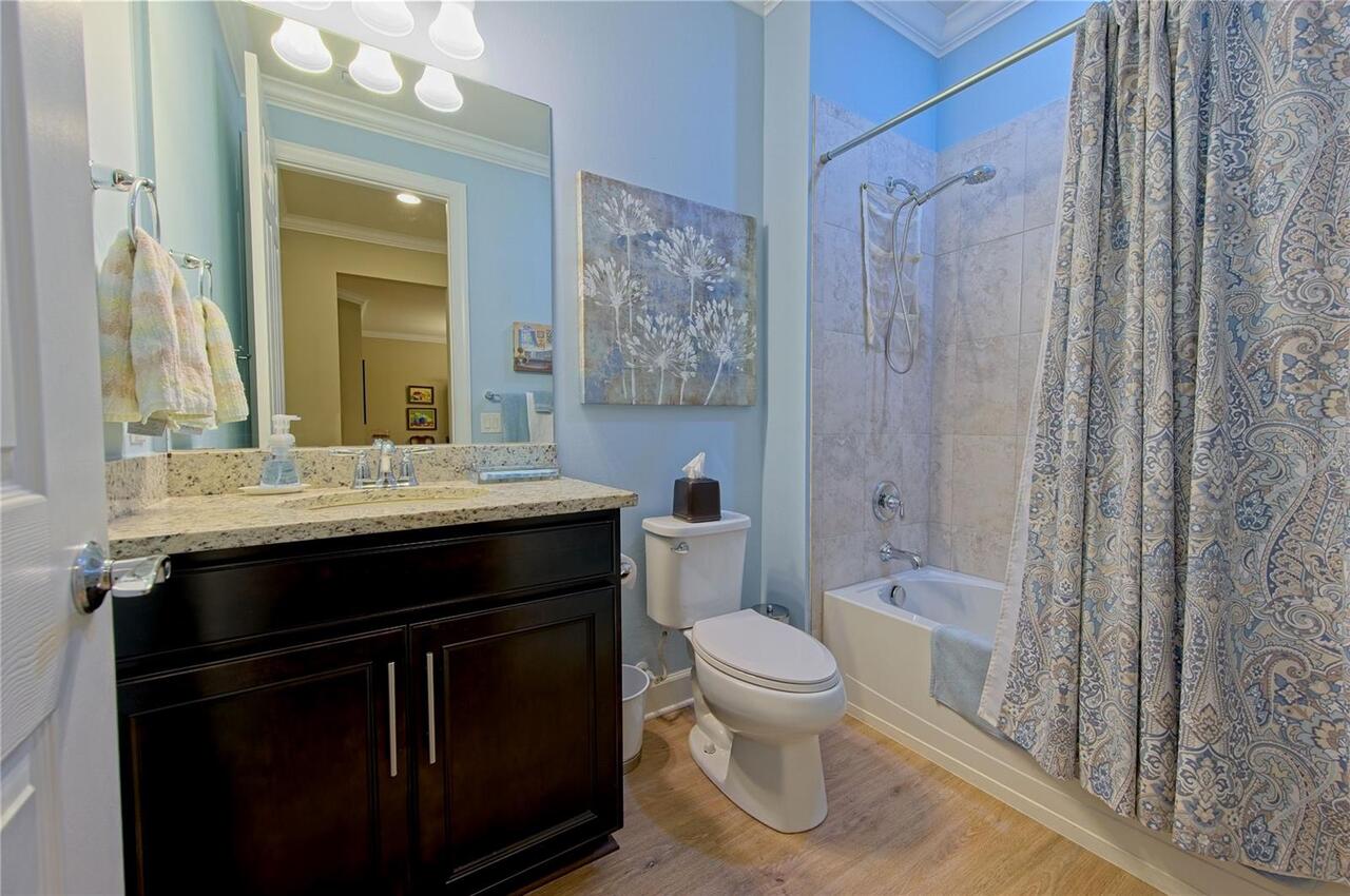 Listing Photo 9