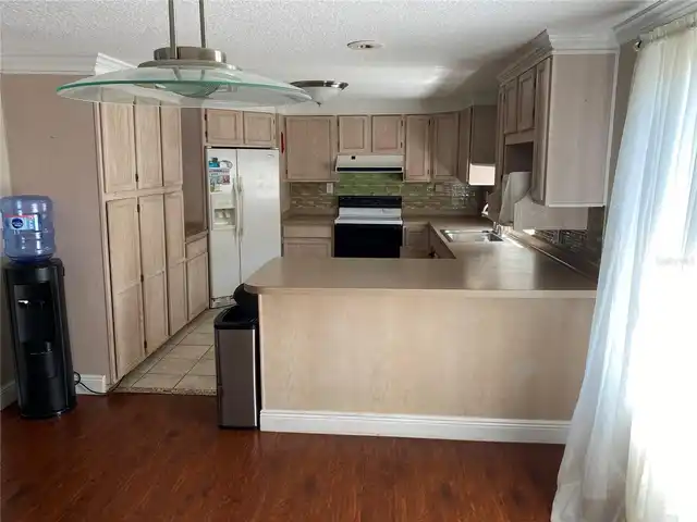 Listing Photo 18