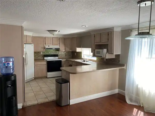 Listing Photo 19