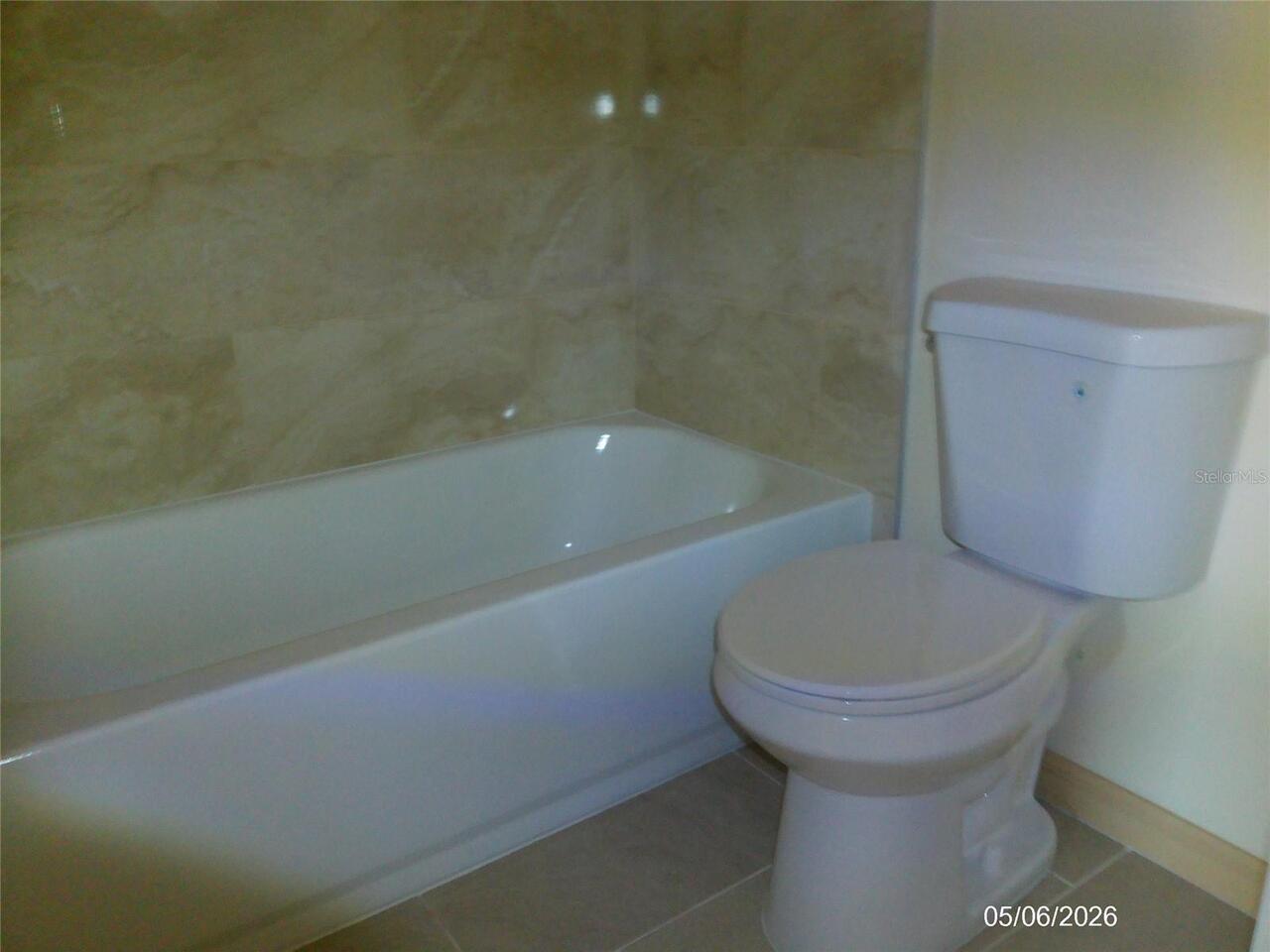 Listing Photo 12