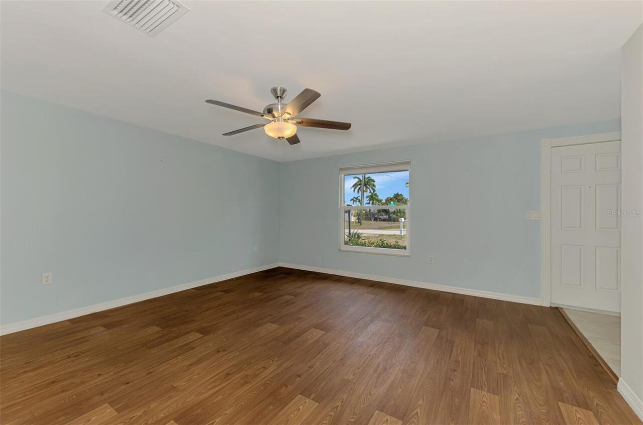 Listing Photo 27