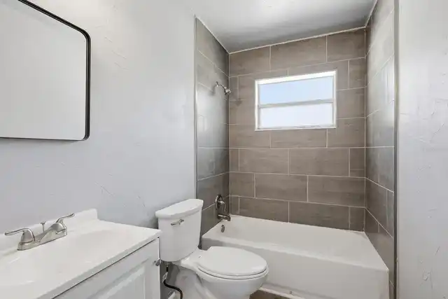 Listing Photo 9