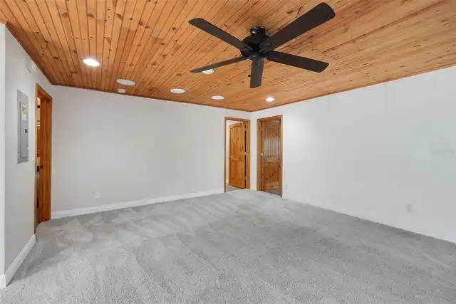 Listing Photo 8