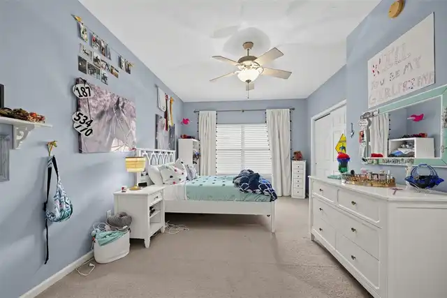Listing Photo 11