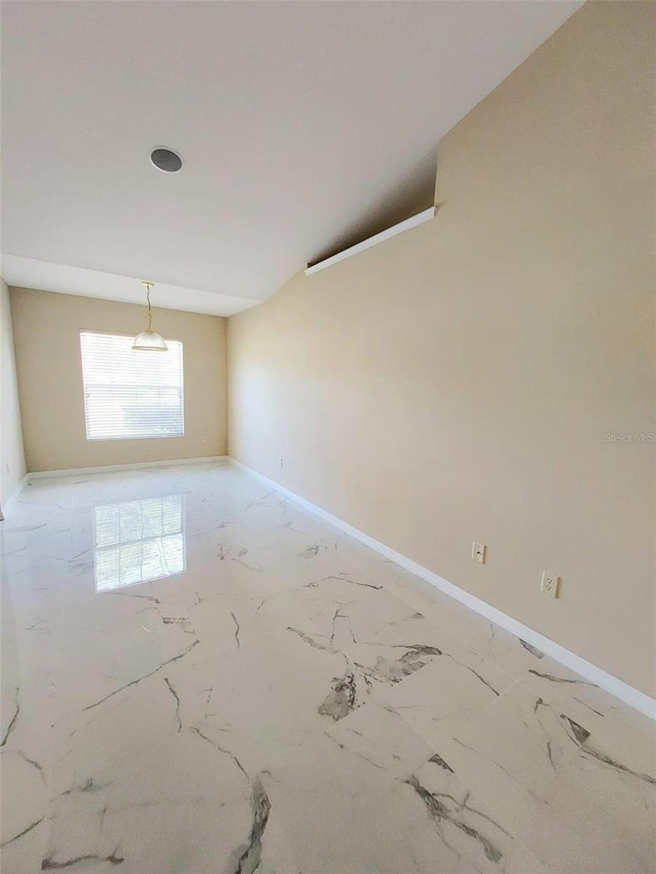 Listing Photo 24