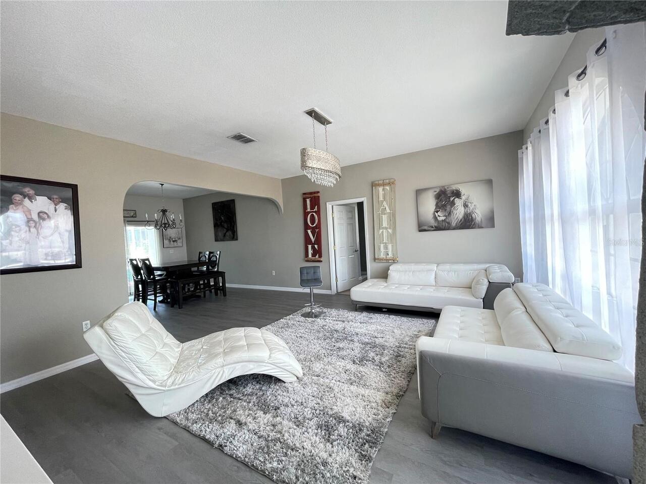 Listing Photo 9