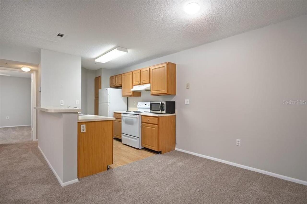 Listing Photo 9