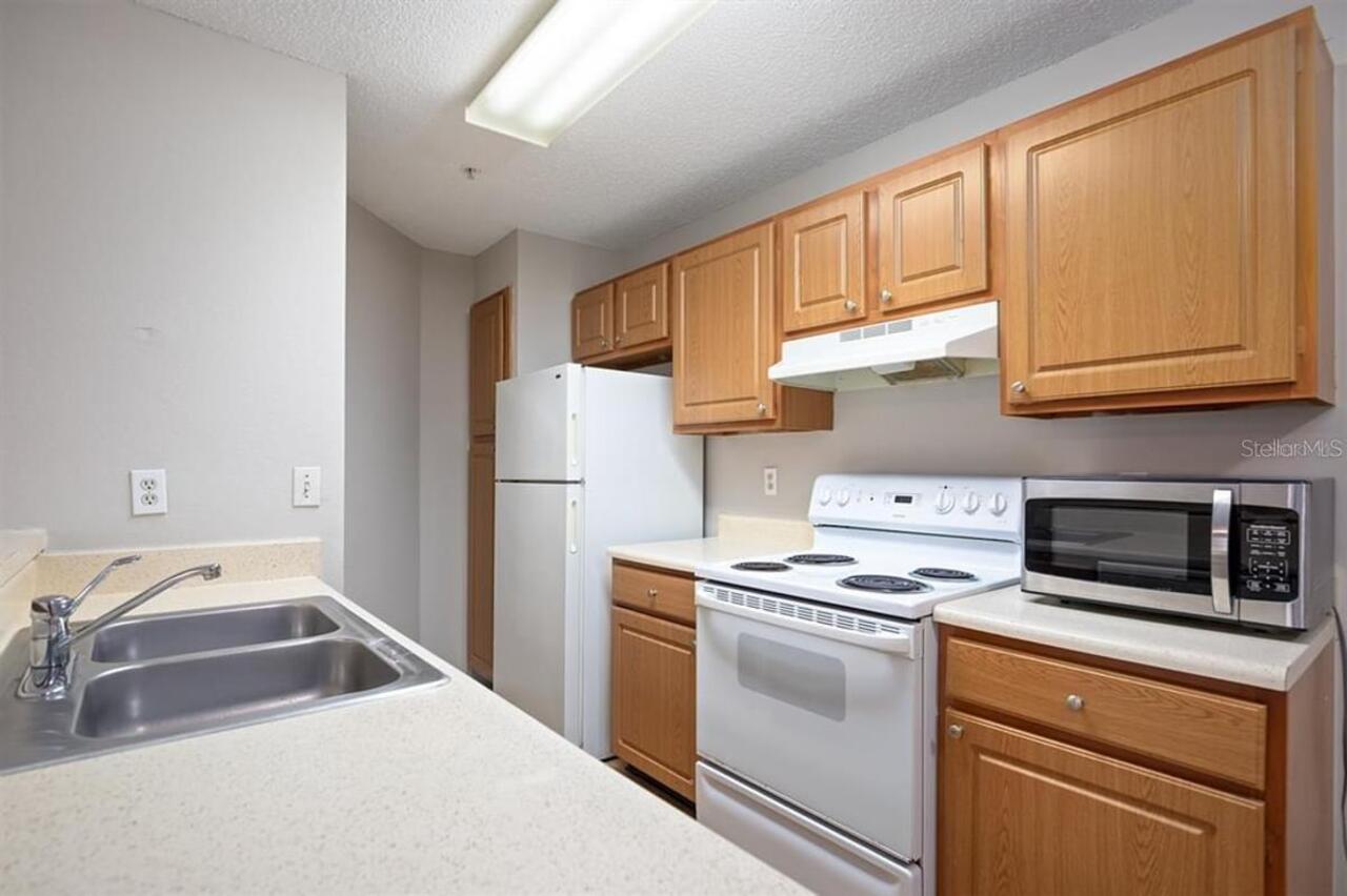 Listing Photo 12