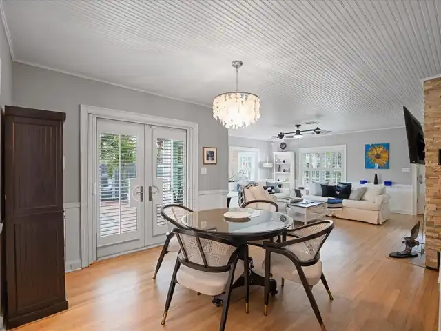 Listing Photo 8