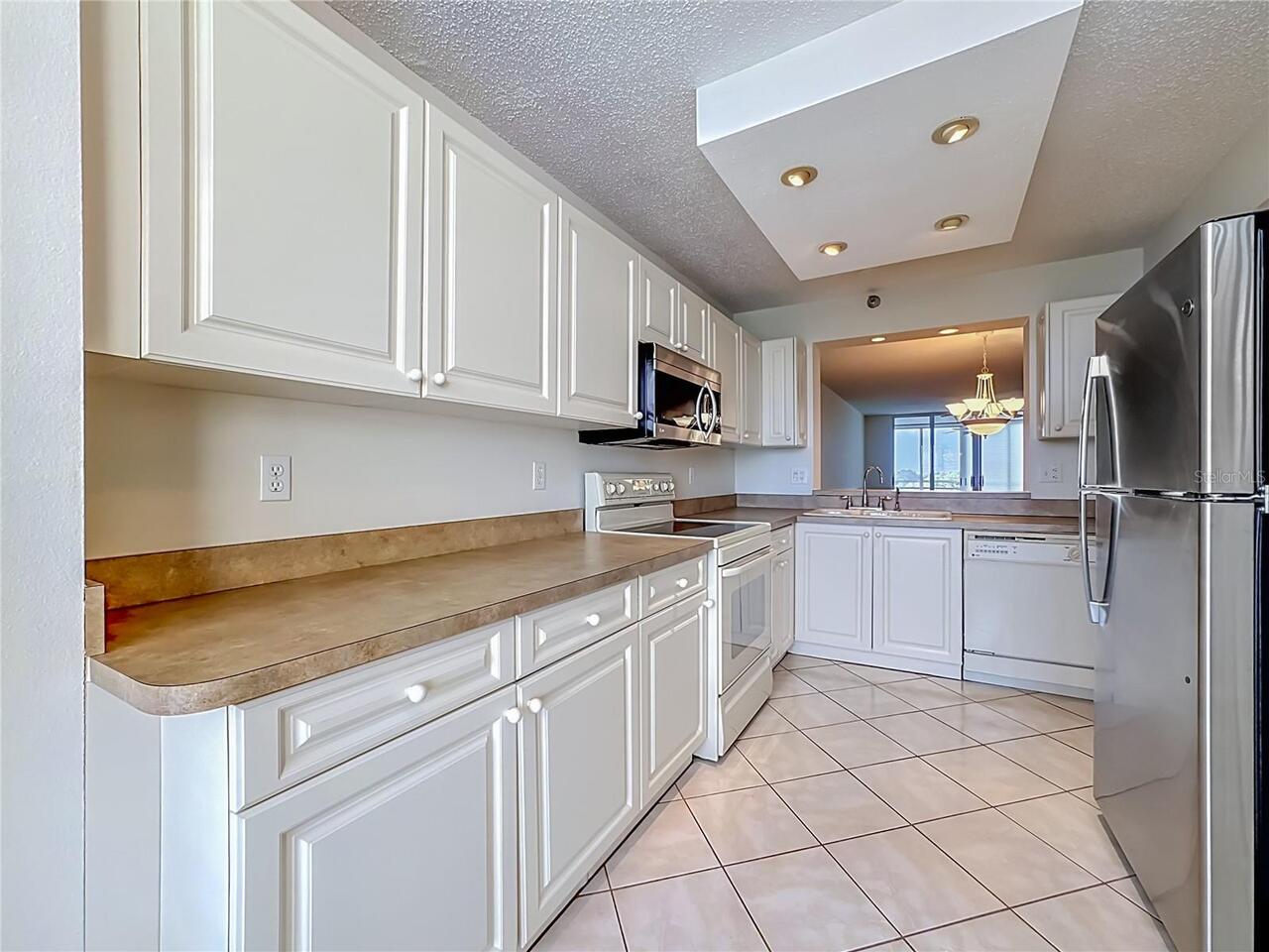 Listing Photo 8