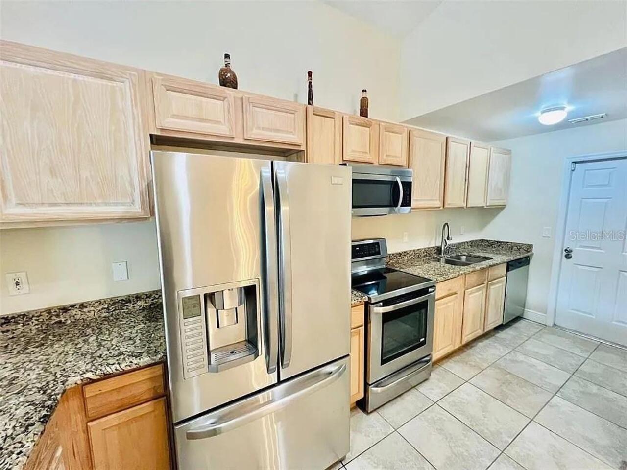 Listing Photo 5