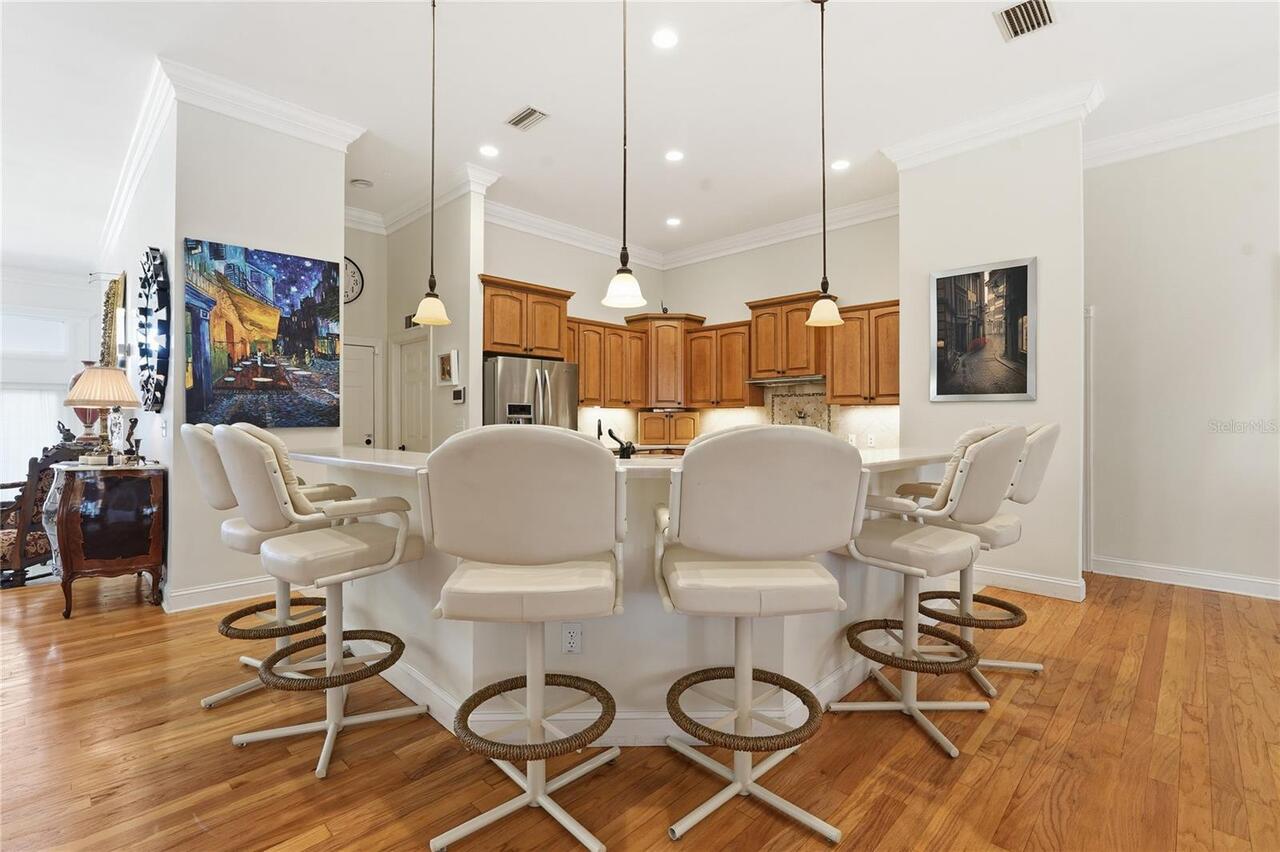 Listing Photo 12