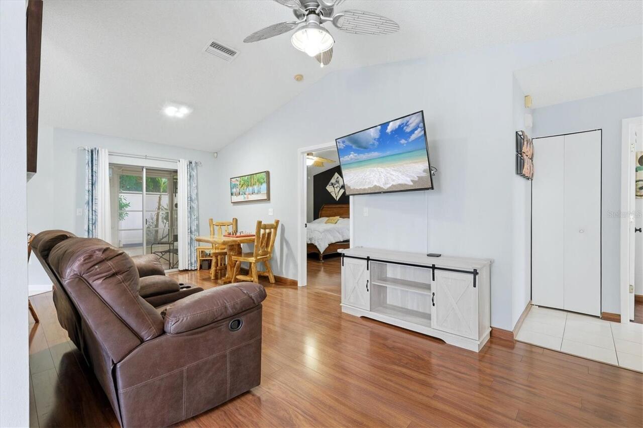 Listing Photo 7