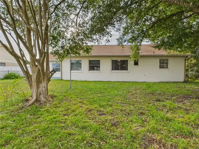 Listing Photo 9