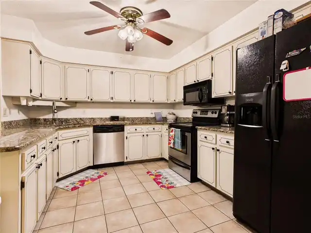 Listing Photo 16