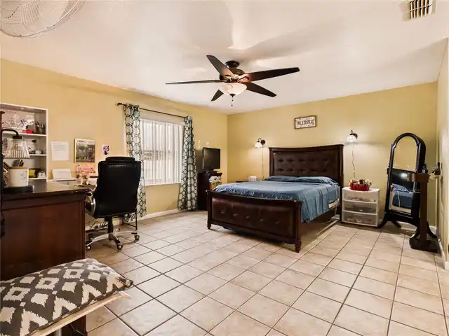 Listing Photo 23