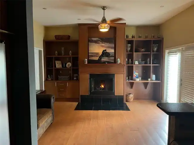 Listing Photo 8