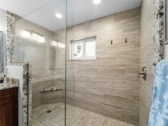 Listing Photo 28