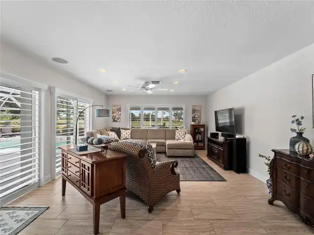 Listing Photo 38
