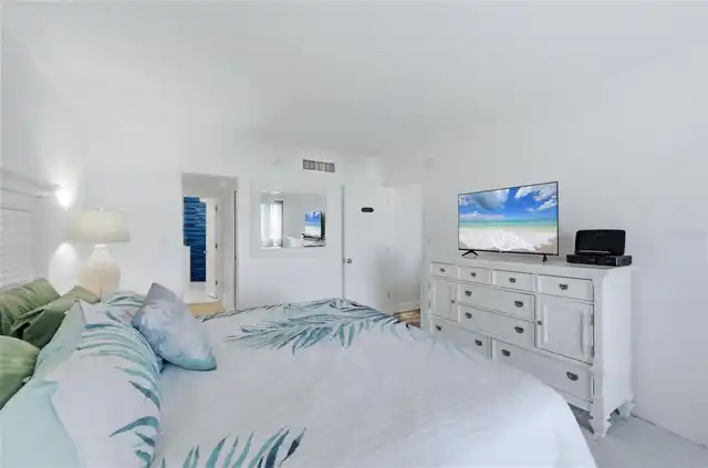 Listing Photo 24