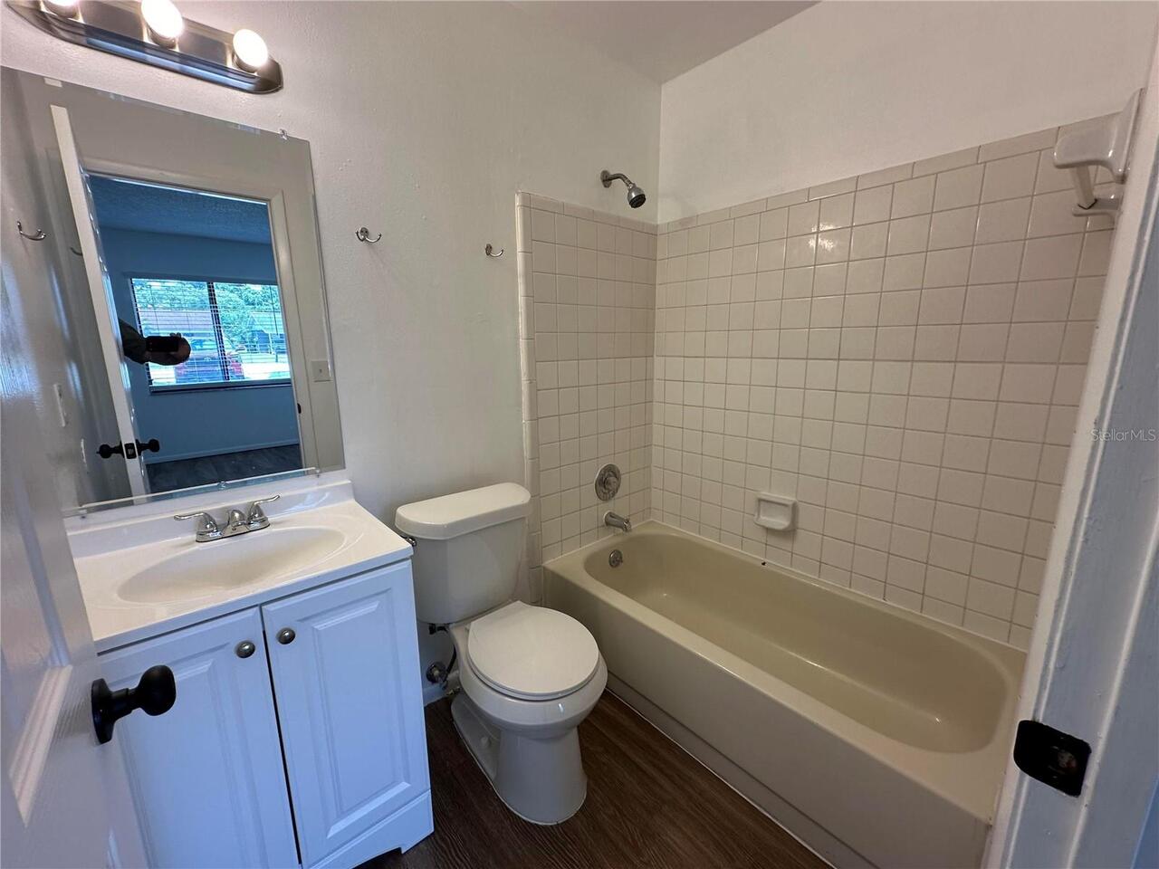 Listing Photo 6