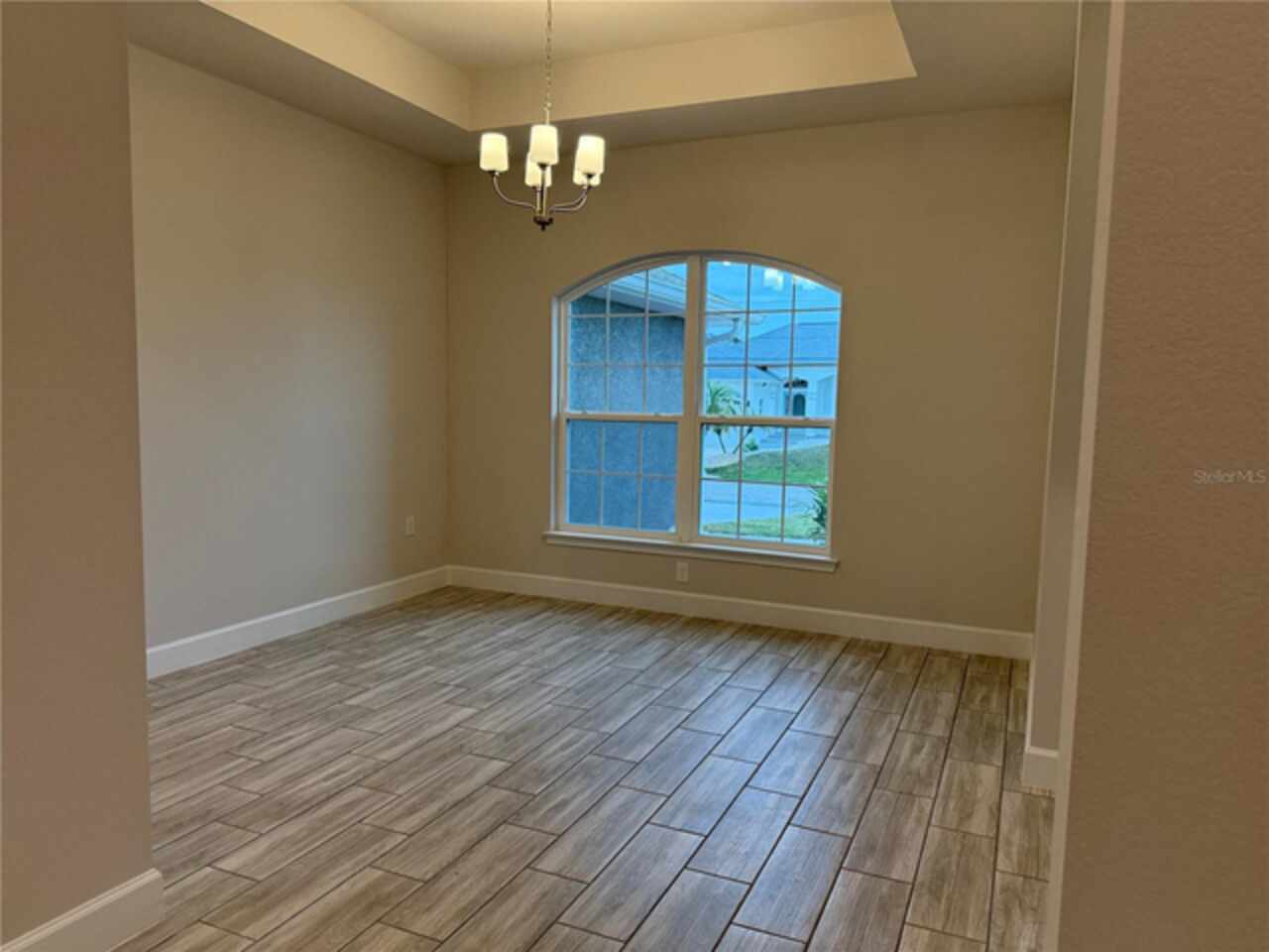 Listing Photo 8