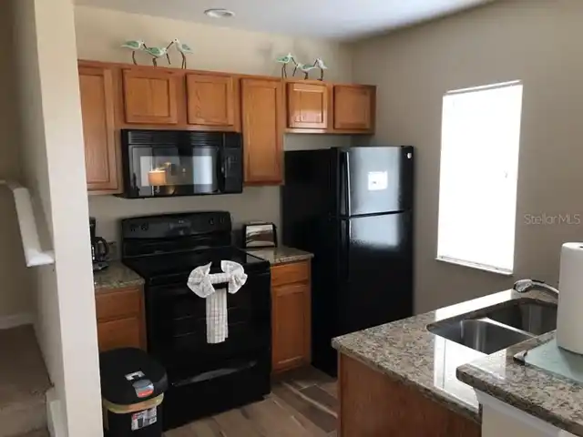 Listing Photo 6