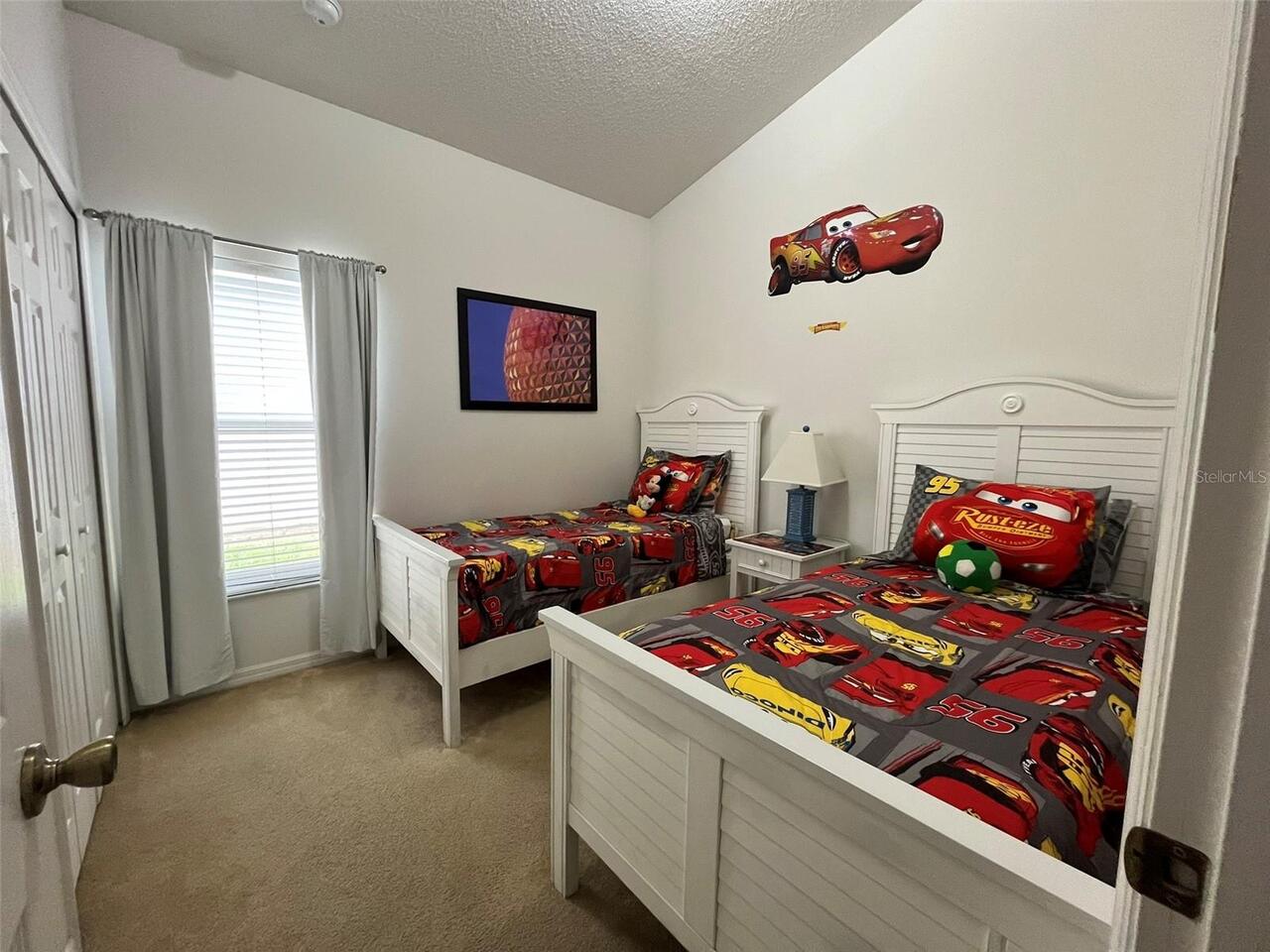 Listing Photo 11
