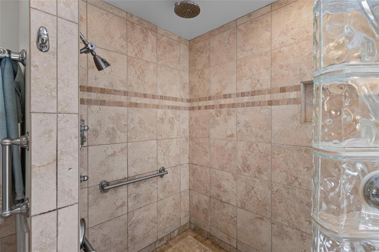Listing Photo 37