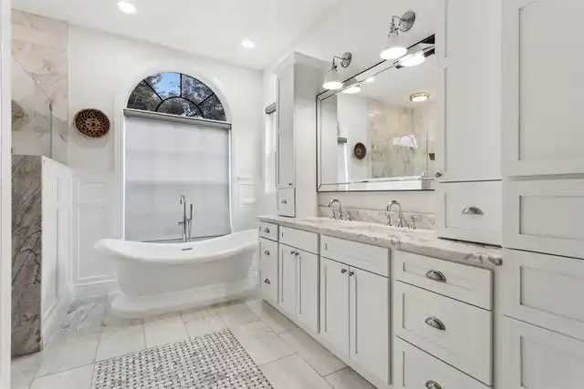 Listing Photo 19