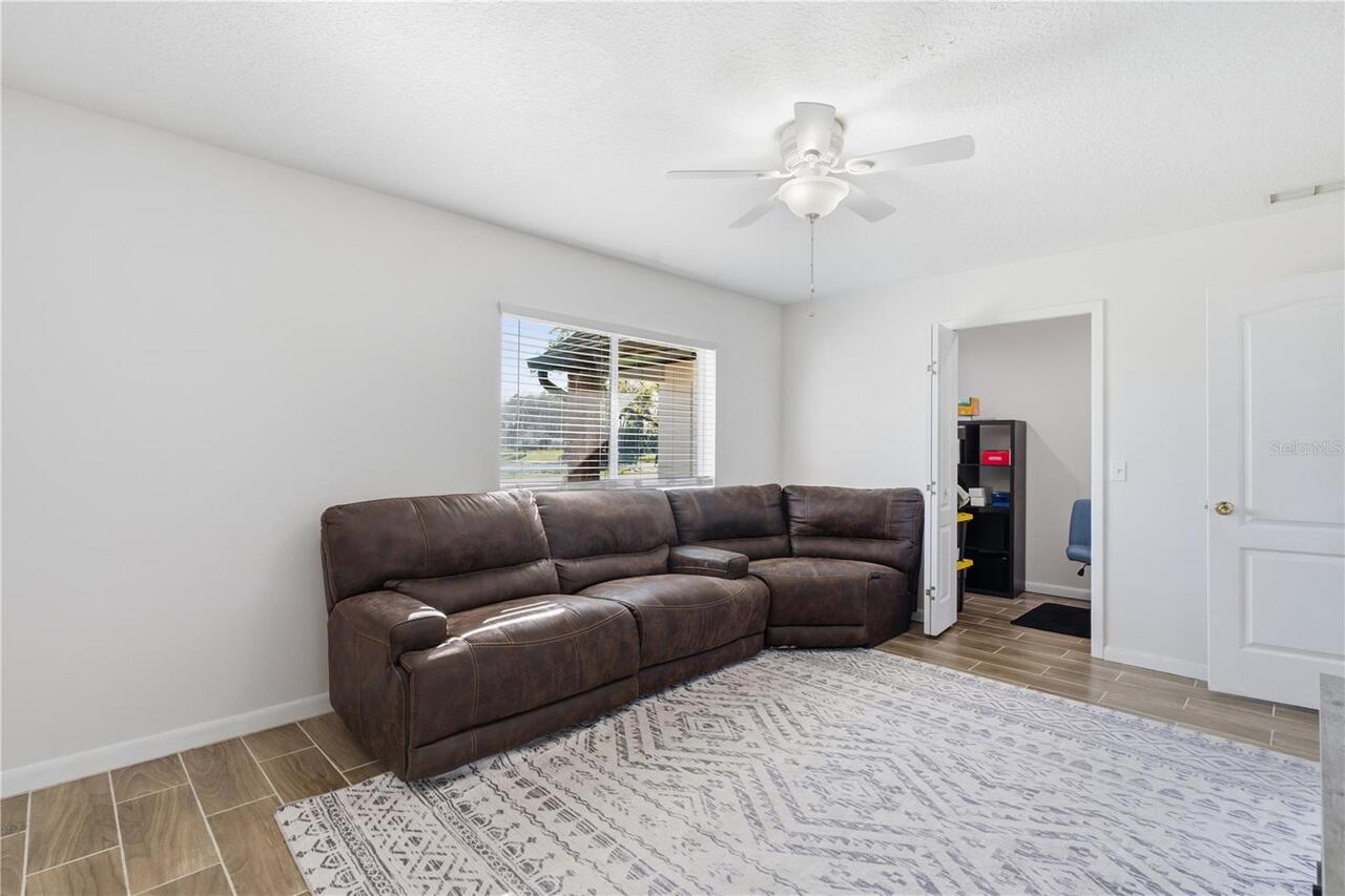 Listing Photo 43