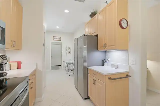 Listing Photo 12