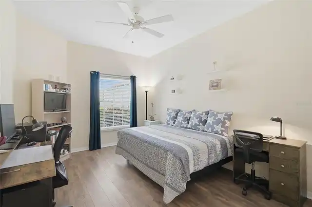 Listing Photo 18