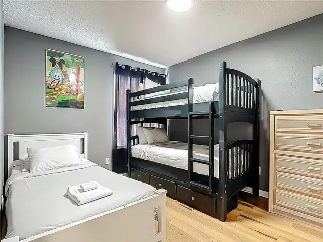 Listing Photo 15