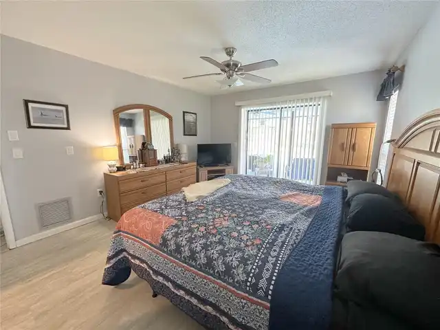 Listing Photo 14
